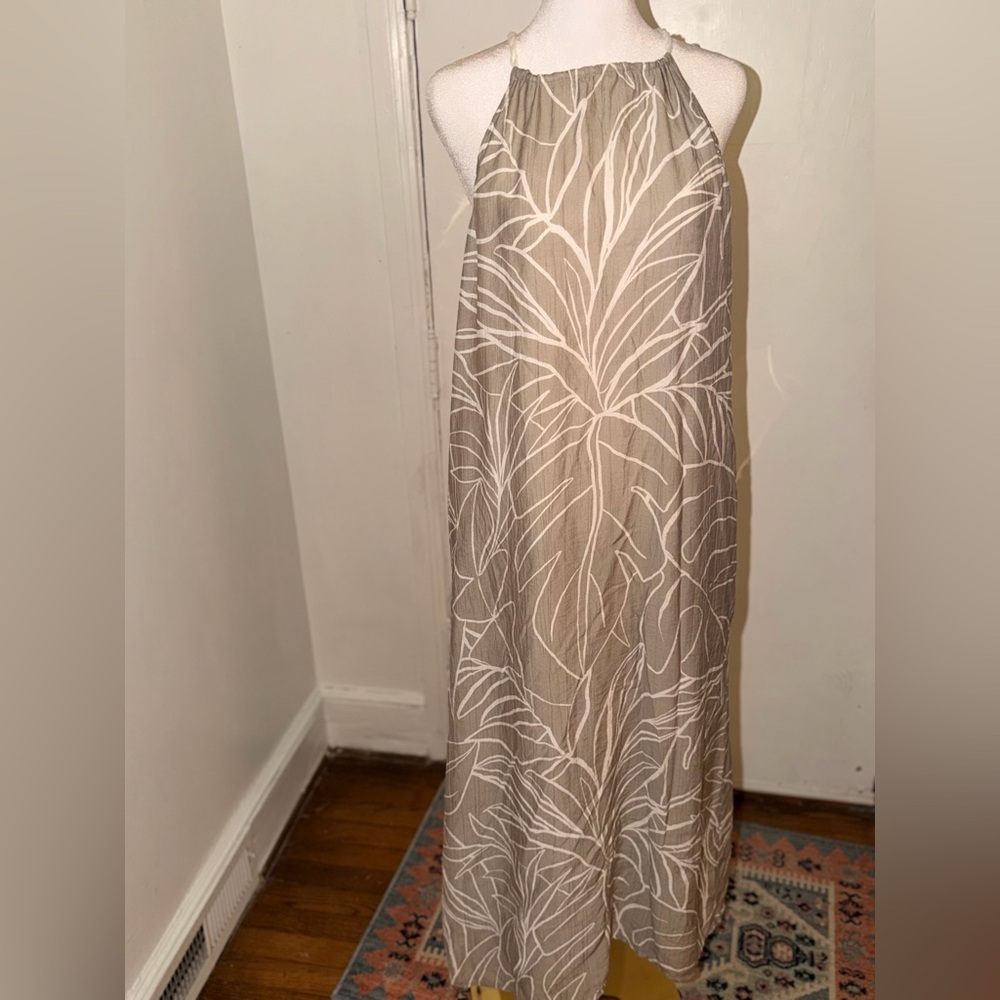 Bella Dahl Beige Leaf Pattern Maxi Dress